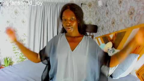 wild_joy online show from February 8, 1:54 pm