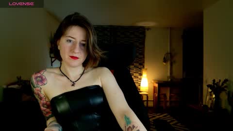 wild_peony online show from January 18, 10:28 pm