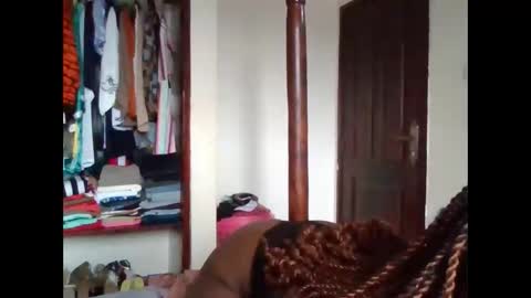 wild_slutty_ebony online show from April 7, 6:48 am