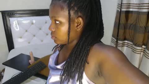 wildgal443 online show from February 22, 4:13 am