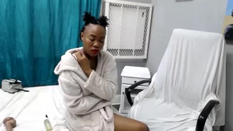 wildlittlekittyxx online show from June 2, 8:26 am