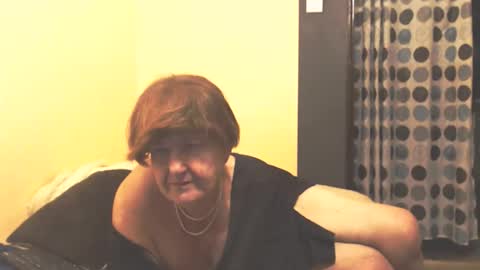 WildRedCat online show from December 13, 7:53 pm