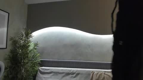 Ms Willow online show from February 25, 11:10 am