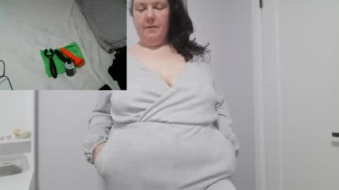 Winnie online show from March 28, 5:40 am