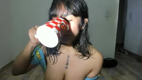 witch_3333 online show from June 15, 4:34 am