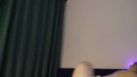 wladilia online show from February 24, 8:40 pm