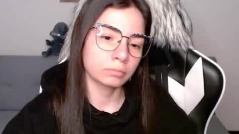 Alex online show from November 5, 3:45 am