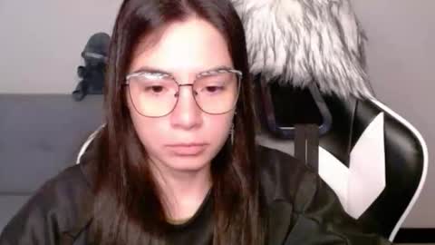 Alex online show from November 15, 3:18 am