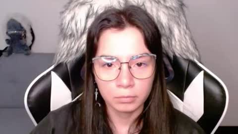 Alex online show from December 22, 2:26 am