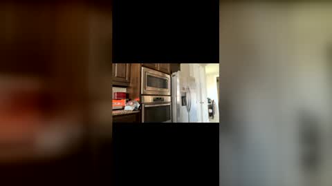 Wynter Heat online show from April 2, 8:39 pm