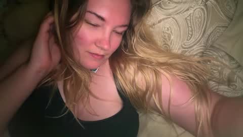 Mariah  online show from April 19, 6:10 pm