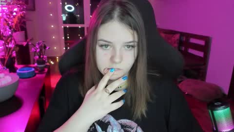 LOVE NERDS ONLY online show from February 9, 3:53 am