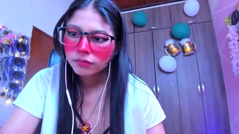 XALLYSONX online show from October 4, 12:22 pm