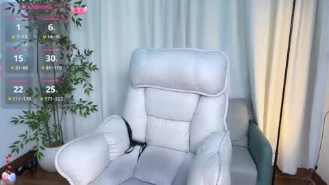 XI online show from February 22, 6:25 am