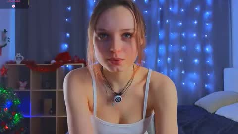 Luna and Lina online show from January 7, 4:16 am