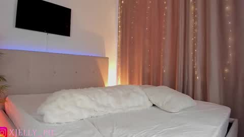 Charisma online show from February 14, 2:30 pm