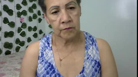 xkarlotaxxx online show from May 18, 11:44 pm