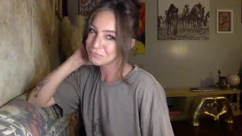 xLacyy online show from September 9, 3:17 am