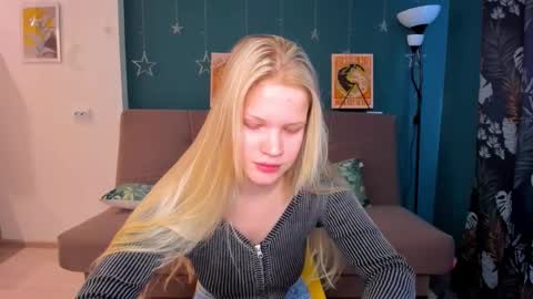 Chloe online show from February 10, 9:25 am