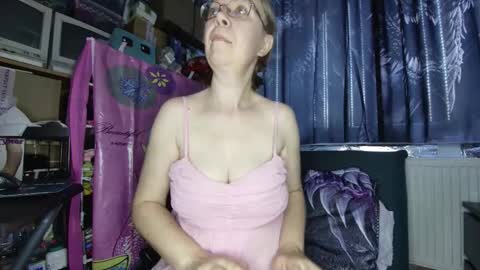 xnicetitsx online show from September 27, 1:51 pm