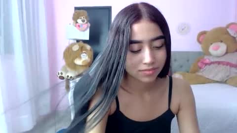 melany online show from December 18, 12:43 pm