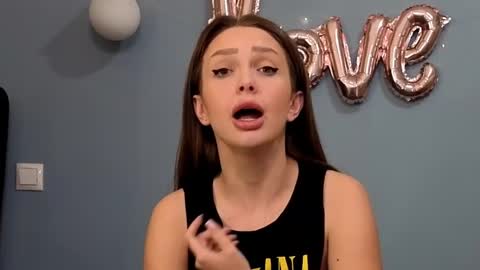 AnnaMaee online show from February 16, 11:05 pm