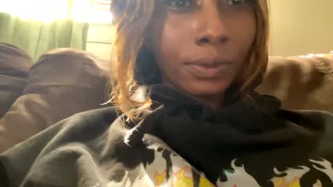 xsneakycouple online show from December 4, 5:44 pm