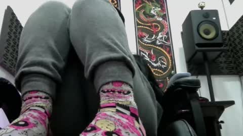 xviolettx online show from May 18, 3:05 am