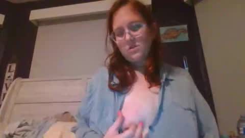 xxfrecklez online show from January 10, 5:01 am