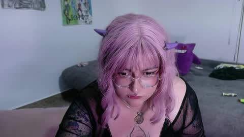 xxgreengoodxx online show from April 10, 9:54 pm