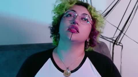 xxgreengoodxx online show from March 25, 9:28 pm