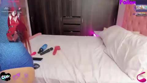 micaela online show from October 31, 6:04 am