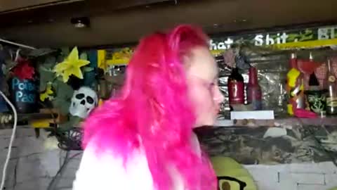 XXXQueenMandyDickenz online show from May 26, 8:24 am