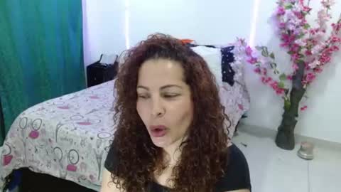 yanis_ariel12 online show from June 13, 4:21 am