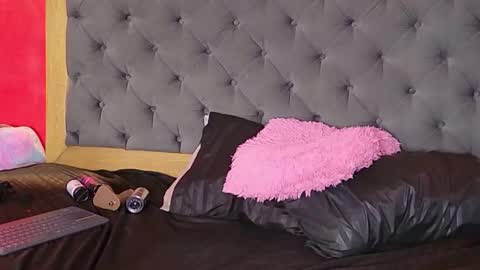 YAYA online show from March 4, 5:03 am