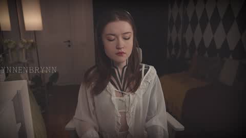 ynnenbrynn online show from January 3, 10:20 am