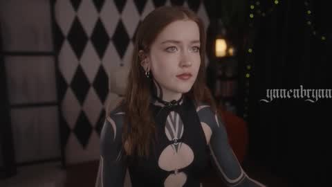 ynnenbrynn online show from October 9, 7:01 am