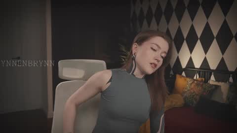 ynnenbrynn online show from January 17, 7:19 am