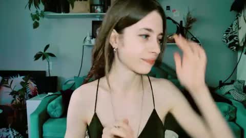 yoka_paradoxxx online show from July 11, 3:12 pm