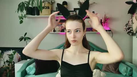 yoka_paradoxxx online show from July 9, 10:50 am