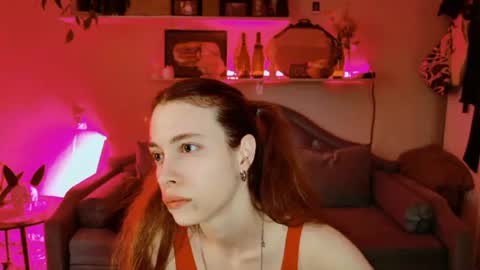yoka_paradoxxx online show from July 28, 3:21 pm