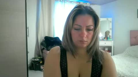 yokiko online show from December 4, 4:19 pm