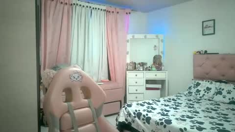 yokiko online show from September 24, 3:00 pm