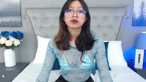 Yommi Winx online show from January 9, 9:47 pm