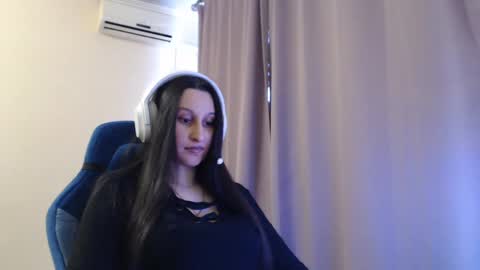 Sophie online show from May 6, 3:16 pm