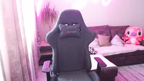 Bella online show from February 11, 6:59 am