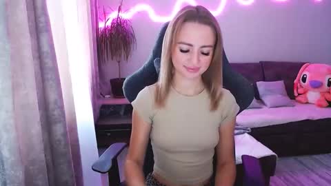 Bella online show from October 13, 7:44 am