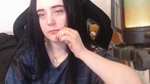 your_8a8y online show from March 4, 6:37 am