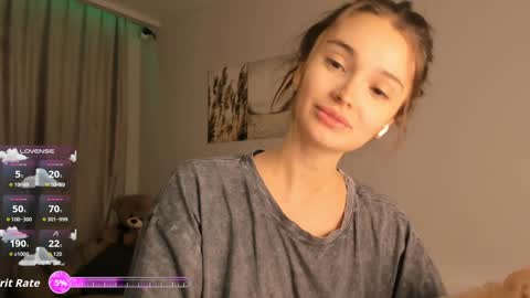 Camilla online show from October 16, 7:38 pm