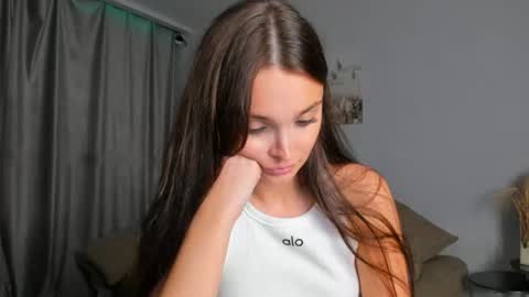 Camilla online show from July 24, 7:55 pm